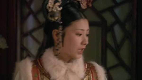 本宫与眉姐姐对弈，心中却恨意难平，年世兰害我孩儿，此仇不报，誓不为人