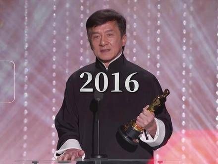 他！正是成龙！