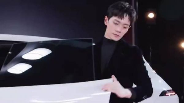 白衣执枪赴江湖！曹骏《披荆斩棘》断层第一！属于沉香的时代回来了!