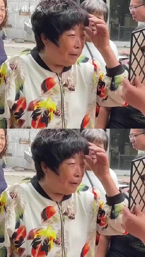 假发摘下来的那一刻，别说阿姨接受不了，我都接受不了