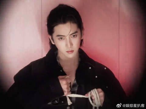 陈若轩也太实在了，居然会专门上网去看有没有人骂自己