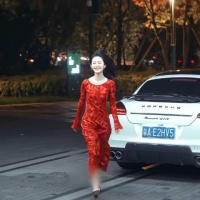 郭晓婷红裙造型演绎臧瑶，神级镜头展现灵动明媚