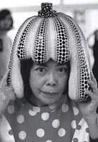 日本著名艺术家草间弥生去世，享年97岁