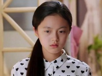 女儿管大姨叫妈，亲妈在一旁听到后两眼泪崩