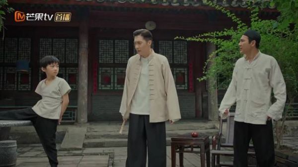 胡同：老僮对徒弟严加训练，索谦看不过去骂他不是人，下秒被他怼的说不出话