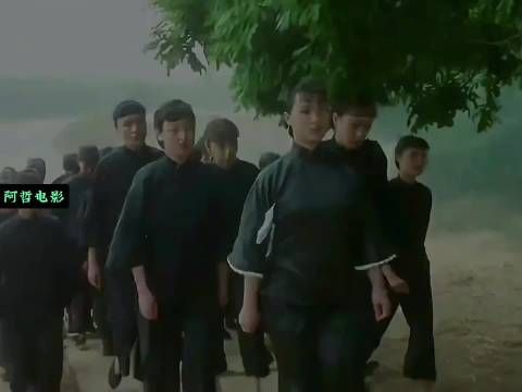 尚小姐率众姐妹剪刀对峙，以性命相逼夺回自由尊严
