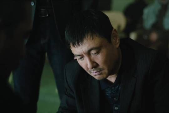 龙餐馆主角徐福出国打工还债，真实感更戳人