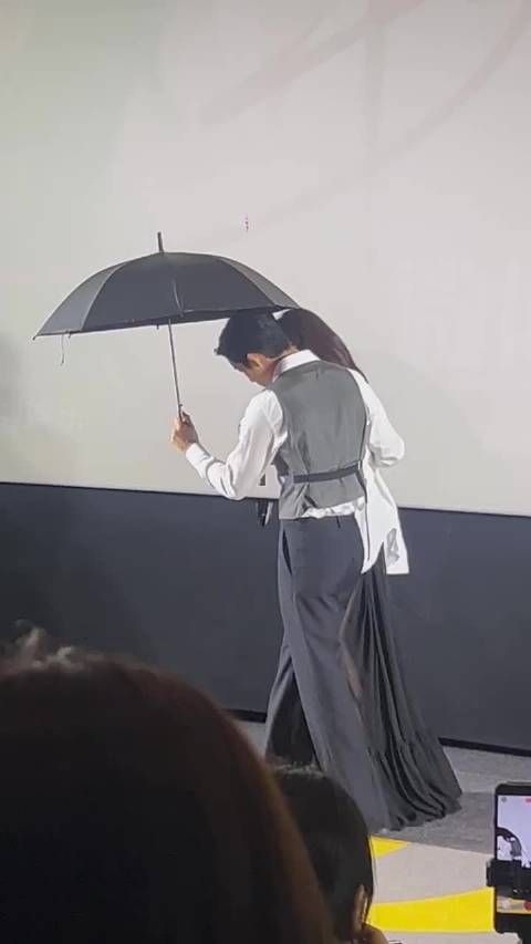 井柏然刘小北正面交锋，雨中还原早春晴朗吃醋名场面