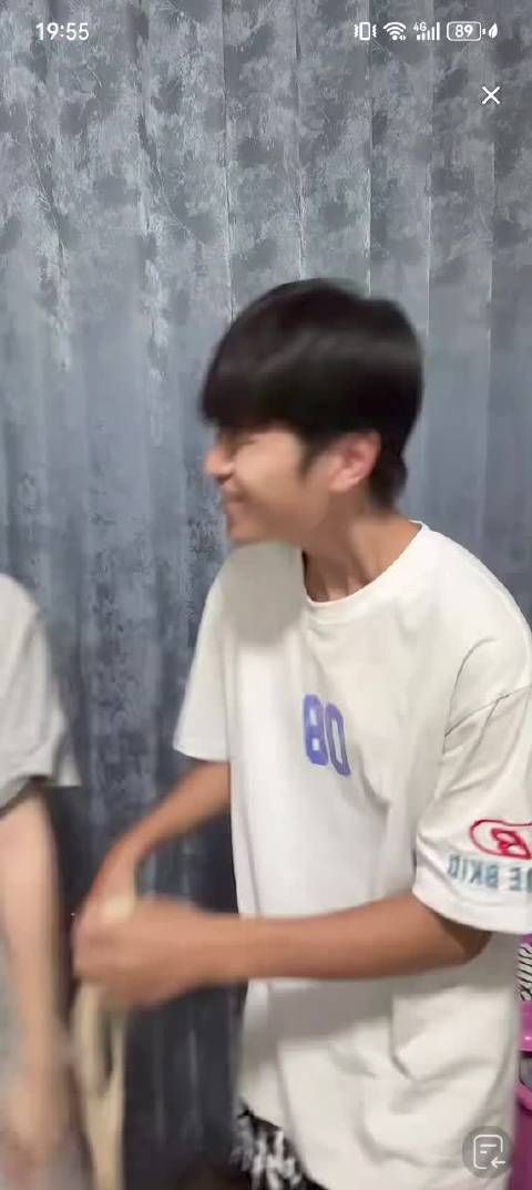 李幼白8.28直播许愿成功,分享小切片