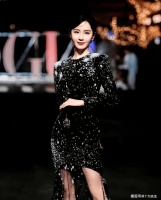 古典女神刘诗诗：沉鱼落雁，闭月羞花。袅袅婷婷，温暖清雅！