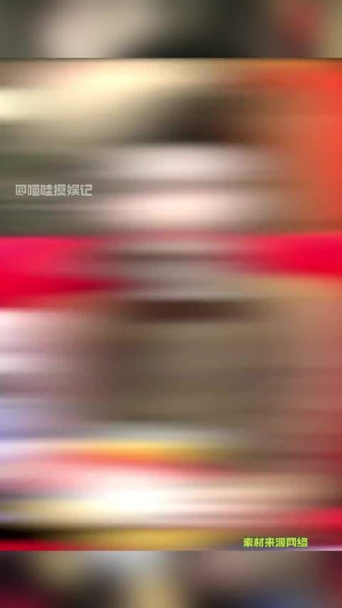 人间富贵花不抠门呀，我们姐姐给你买两根香蕉一边玩去好吗，别闹了