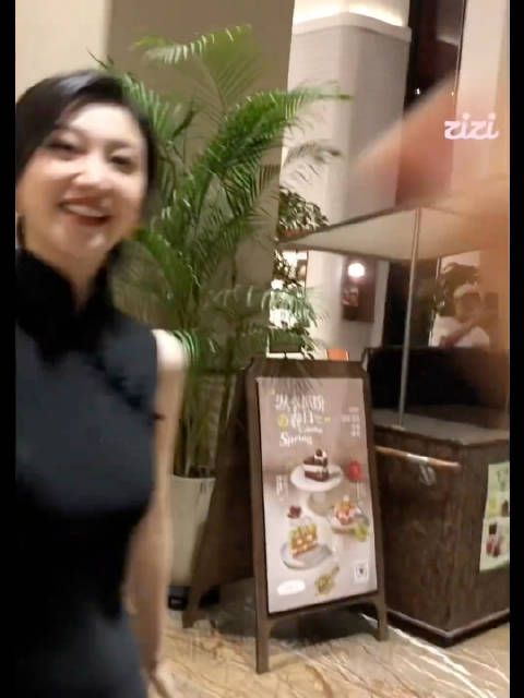你妈妈跟我见面主动拍手 不磨一个小时指甲