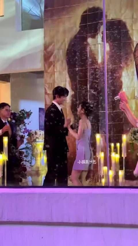翟一莹刘宇航盛夏热恋，吻戏接连登场