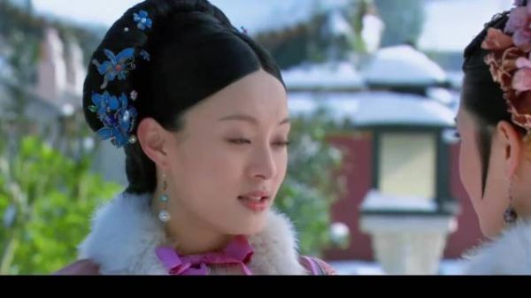 祺贵人进宫，竟与甄嬛同住