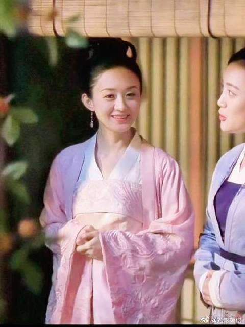 我和闺蜜互捧时belike