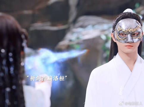 祈认出扁络桓的身份扁络桓进入归墟成全祈跟今朝鹅