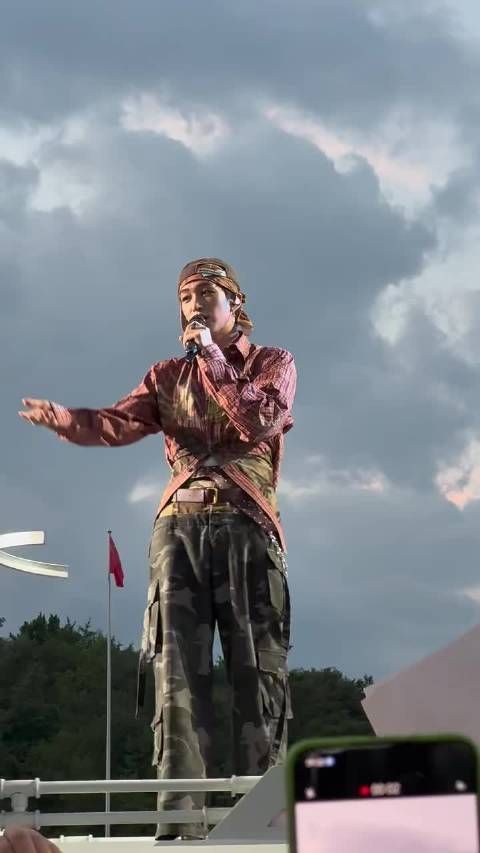 今天坐移动舞台上聊天的时候好温暖好治愈，JUMPPARK这趟这没来错！