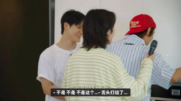 非常黑泡的rapper仁俊上线