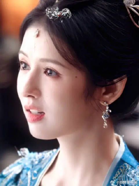 “你是否愿意做与我同行之人？”“矢志不渝”