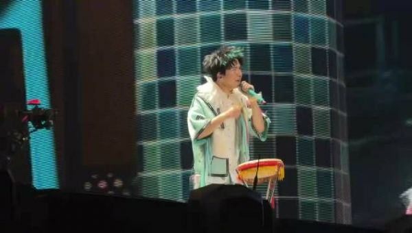 大张伟北京演唱会，新歌首唱全场沸腾