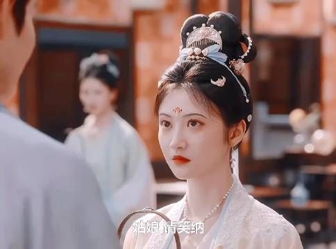 好一个众目睽睽之下依然明目张胆的男主啊啊啊啊！