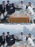白百何百花奖昂首挺胸，回应桃色新闻