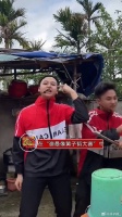 好家伙，让我们恭喜黄子韬在“谁最像黄子韬”大赛中荣获第四名的好成绩！