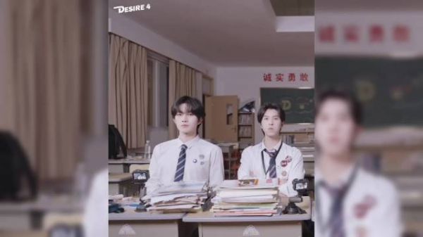 课堂偷吃大赛也太好笑了！…