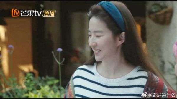 内向美女遇上外向大婶，对方一顿瞎侃，只想打断她