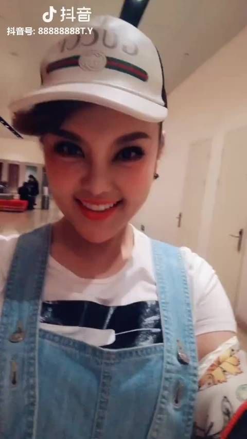 小玩意儿 让我裹口脸蛋子
