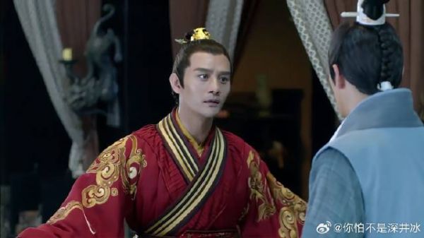 梅长苏请求靖王带他进宫，不料惹靖王大怒，瞬间愣在原地
