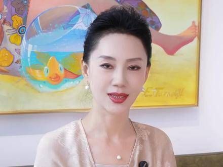 岁月流转，悄然成为众人心中的妈妈角色 七夕当然要穿琥珀流光啦