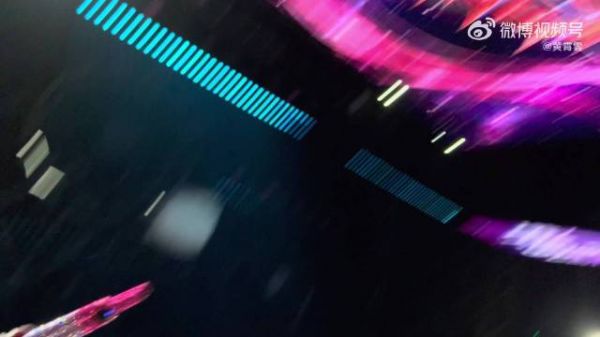 黄霄雲彩排崩溃致歉，2.0版本效果不及预期