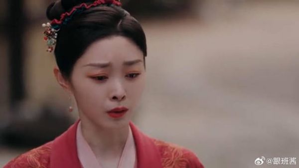 玉茹变悍妇被九思撞见，急得掉眼泪，哪料九思：就爱悍妇