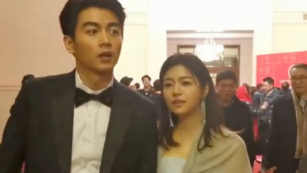 陈晓陈妍希同框，陈晓全程未看妻子，曾被曝离婚净身出户