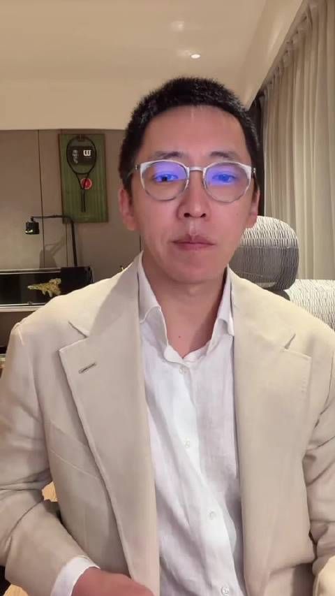 留几手称包文婧不离婚，因包贝尔条件优越
