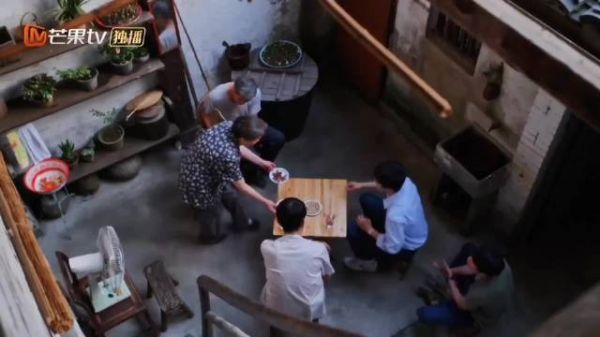 小巷人家：鹏飞拿西瓜哪里笑死我了，世上真的有这样的老太太吗 范丞丞 王安宇