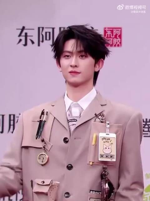 “镜头转到曹骏37岁我真的，他吃防腐剂了”