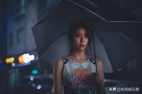 两周仅吃鸡蛋牛油果！48岁河智苑剃眉漂发，自曝连亲妈都认不出