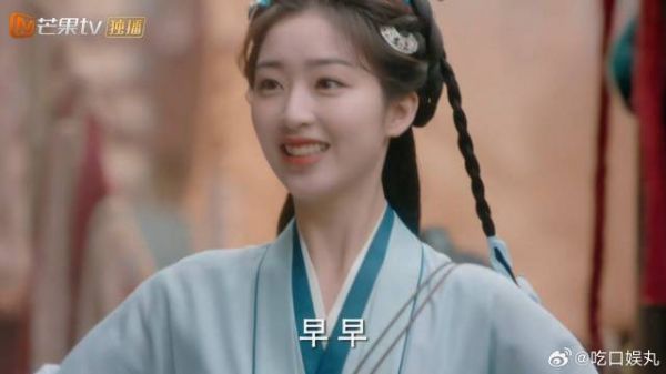 颜幸出场全场温馨，踏着欢快的脚步穿梭在人群，模样灵动又可爱