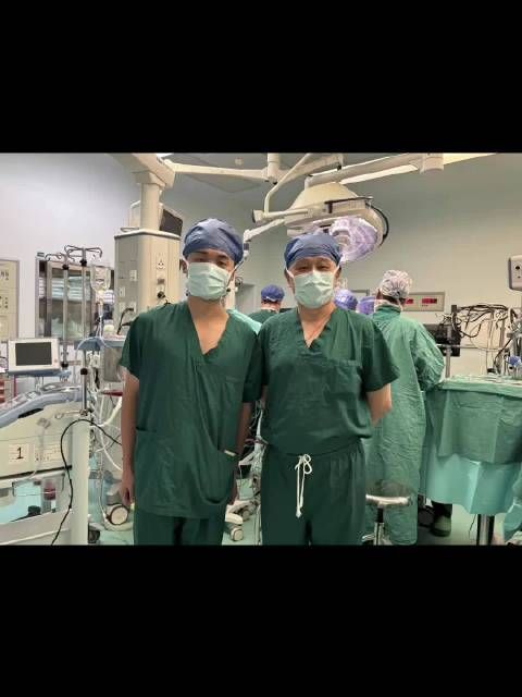19年前被救男孩和救命医生成同事