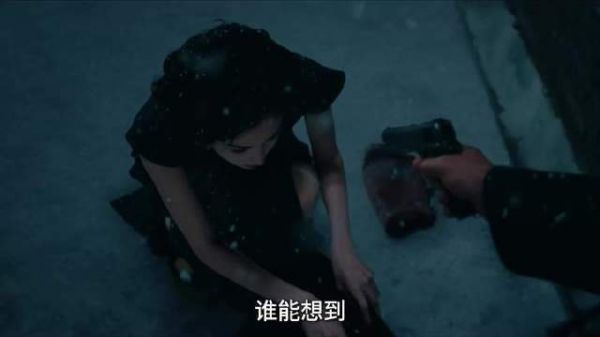 娜扎与欧豪联袂献映《醒来》，古力娜扎化身军统王牌特工，双面人格暗涌交织…