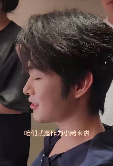 田嘉瑞对花少的评价，都不是矫情的人，确实是这样只有自己相处了才知道