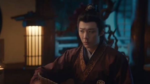 折腰：大乔拒绝借兵，得知小乔一人迎敌两万，顿时急哭了