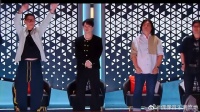 杨坤又一封神之作！ 和王源翻唱《老男孩》，评委都起立鼓掌！