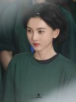宋祖儿为角色剪短发，新剧开机