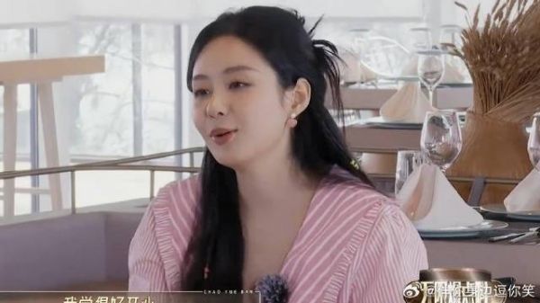 能谈到郑合惠子得多幸福,看她跟张栋梁聊天大方幽默,这谁能不喜欢!
