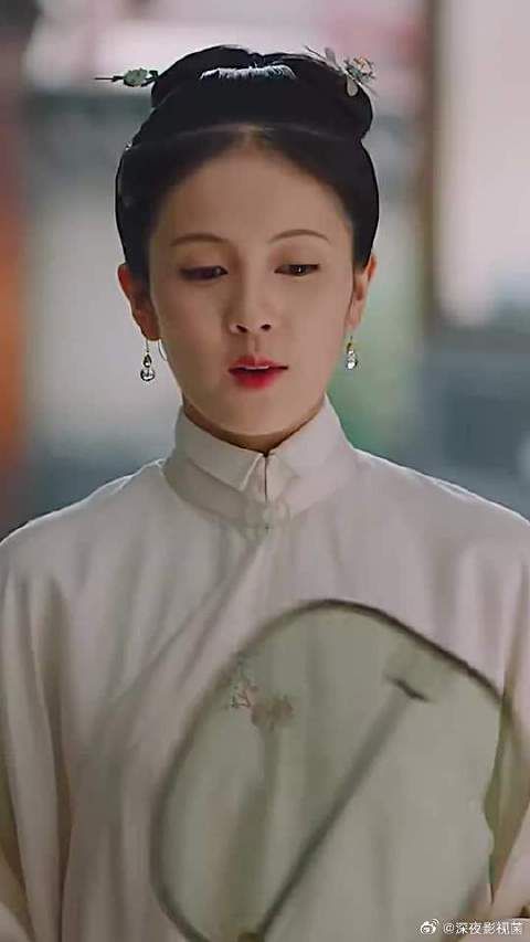 陈公子为了解燃眉之急，只好把桃夭送人了