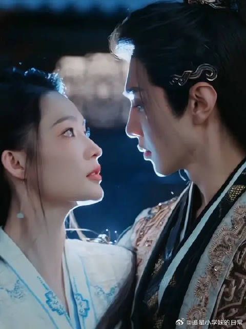 “我会牵着你手同进退”