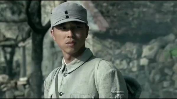 小伙被调到新部队,没想里边全是姑娘,天大的福气啊